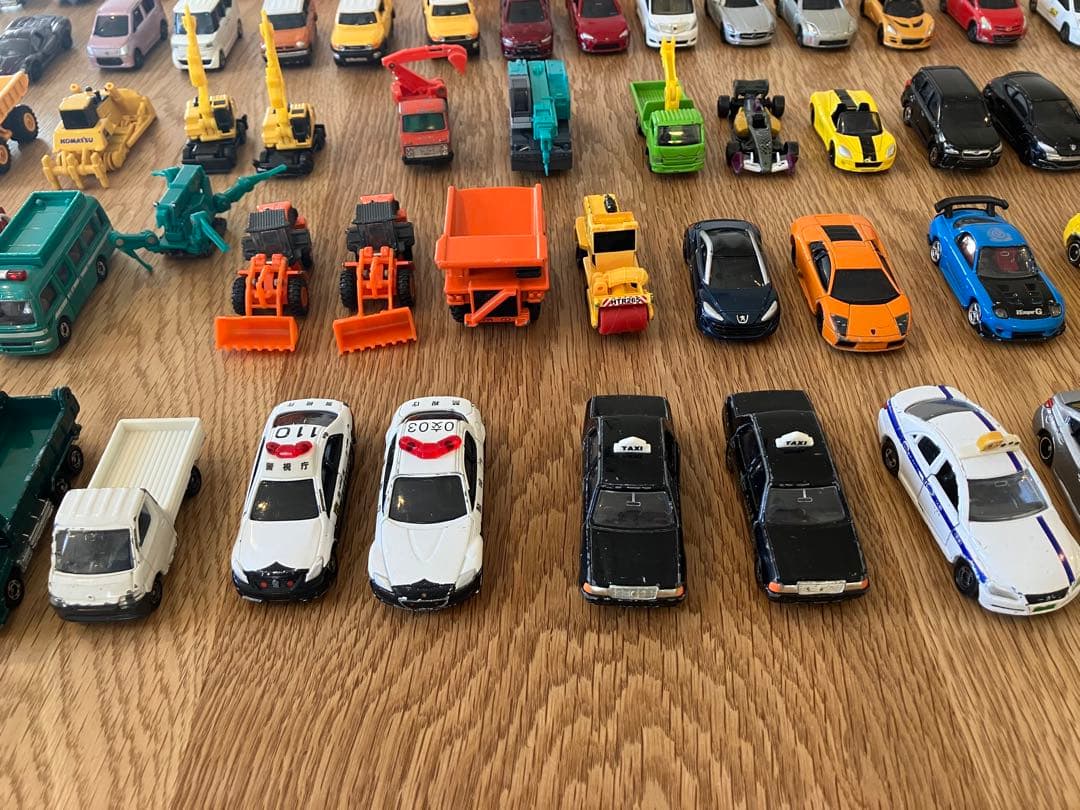 【ゆーさま専用】トミカ　ミニカー 約120台セット まとめ売り
