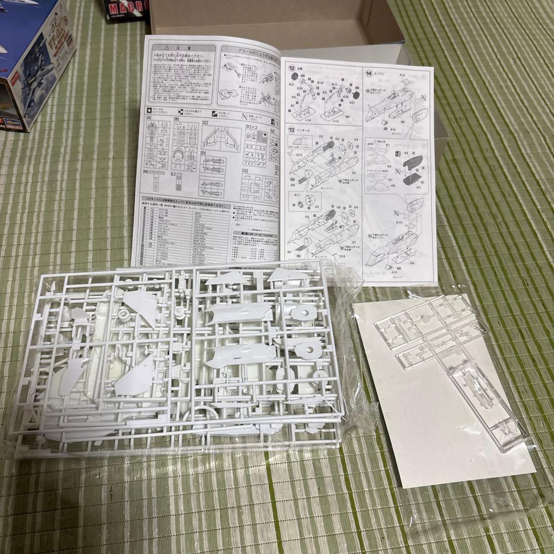 プラモデル　マクロス　ゼロ　7 プラス　飛行機　戦闘機　　アニメ　漫画　ハセガワ