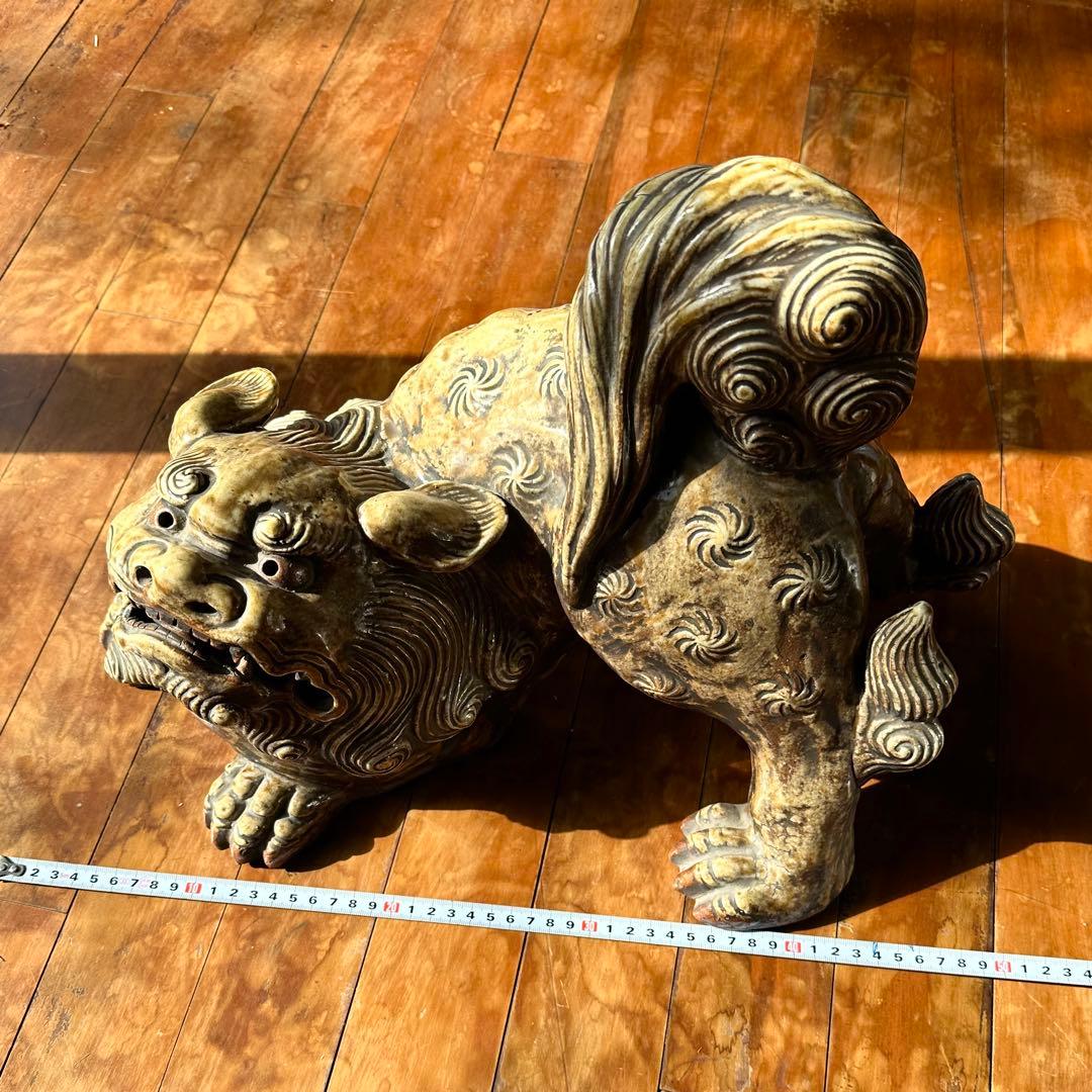 獅子の置物