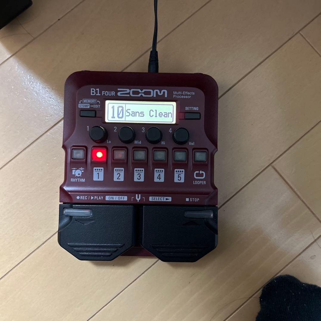 ベース B1 FOUR Multi-Effects Processor