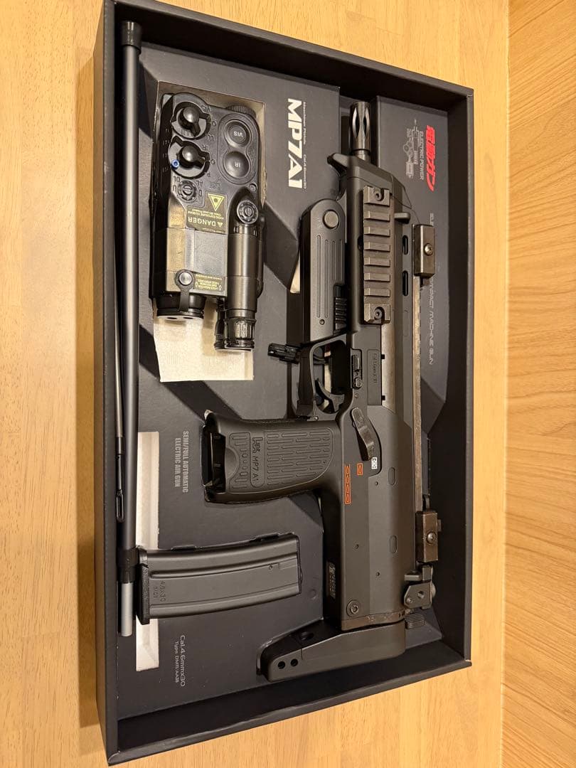 東京マルイ電動ガン　ＭＰ７Ａ１　フルカスタム