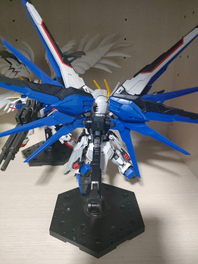 MGSD フリーダム　ウィング　バルバトス　エアリアル　プラモデル　組立済み