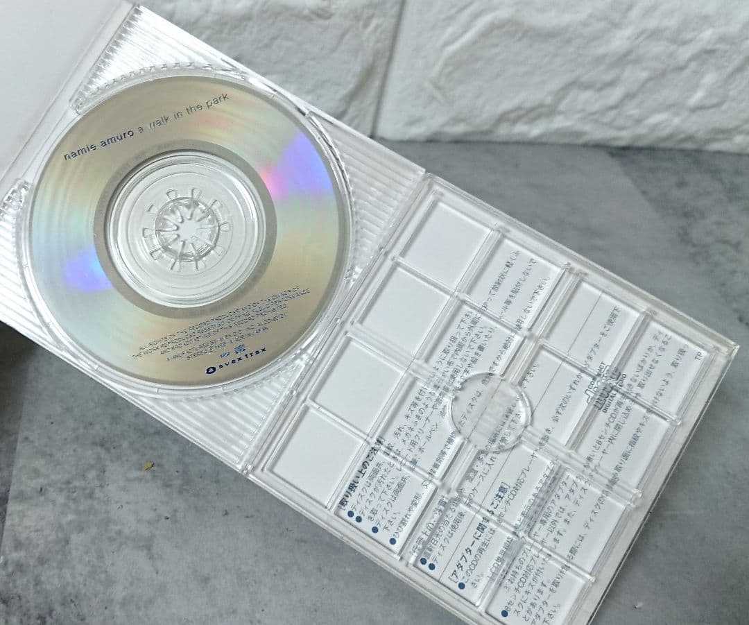激レア 安室奈美恵 直筆サイン入り CD a walk in the park