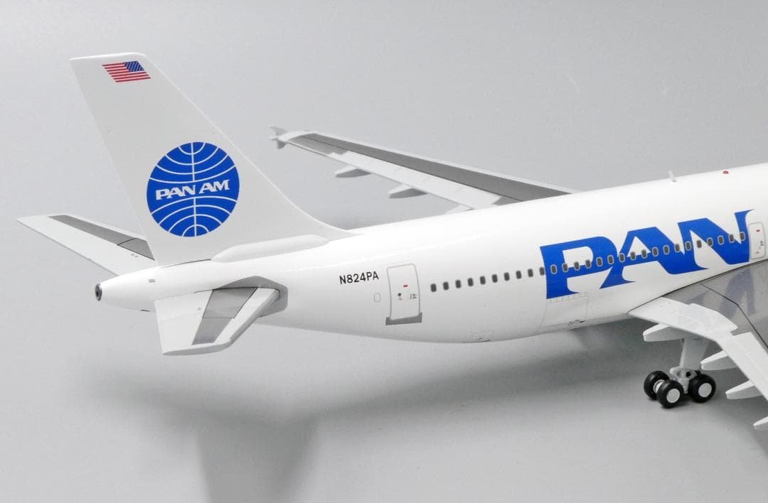パンナム A310-300 N824PA 1/200