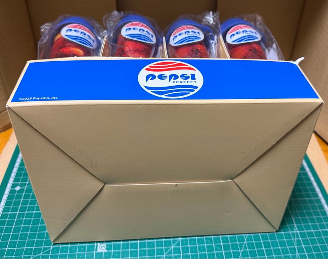 バックトゥザフューチャー　40周年　ペプシパーフェクト　12本ケースセット新品