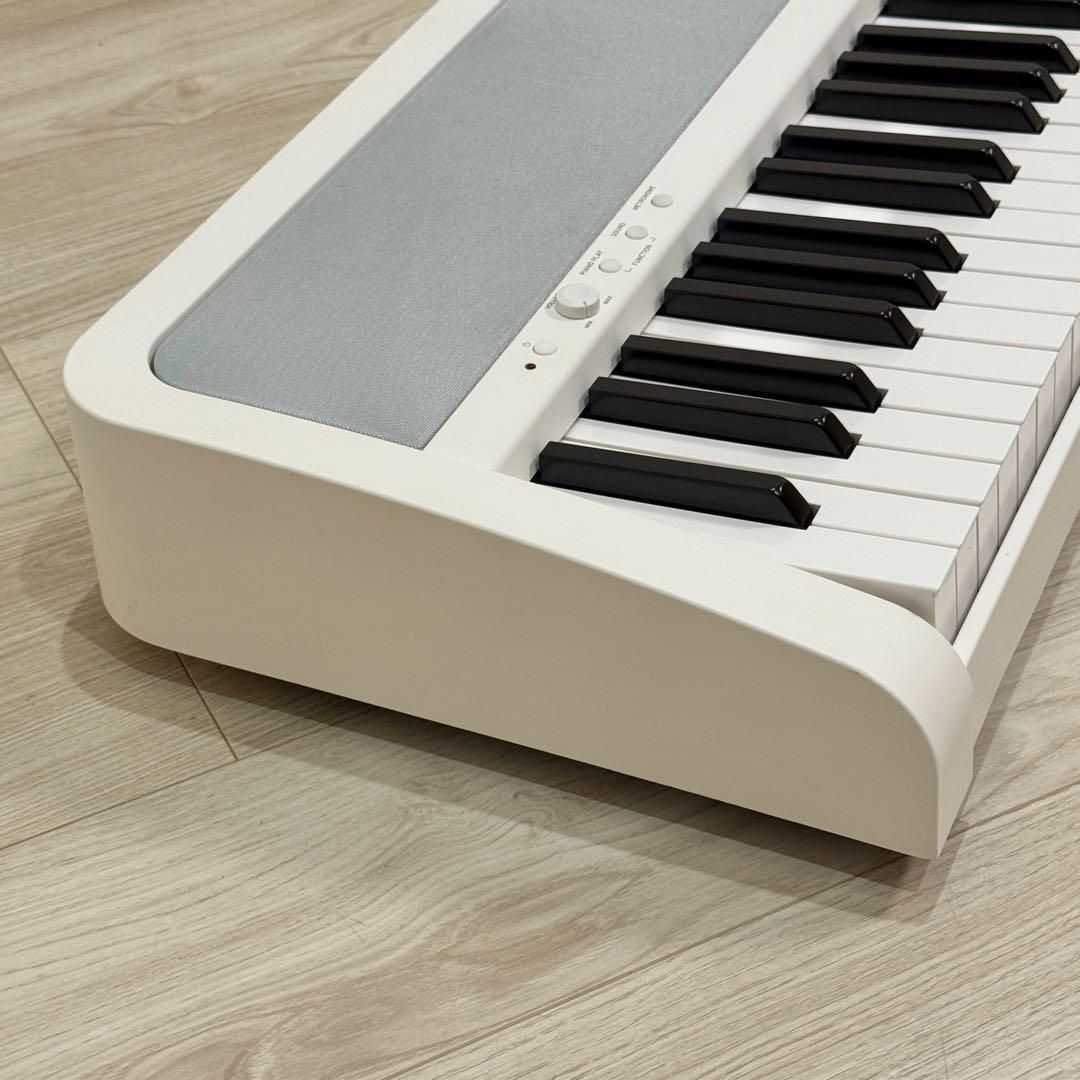 KORG 電子ピアノ B2 21年製 ホワイト スタンド付き 送料込み