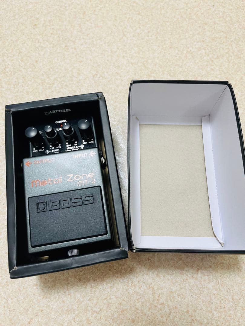 ギター BOSS MT-2 l Zone