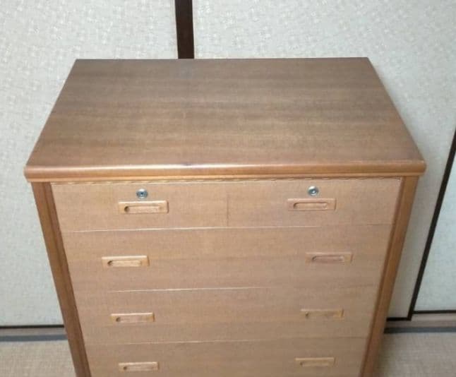 【送料込】大型 縦長 鍵付き タンス 引き出し 昭和 レトロ 収納 家具 箪笥