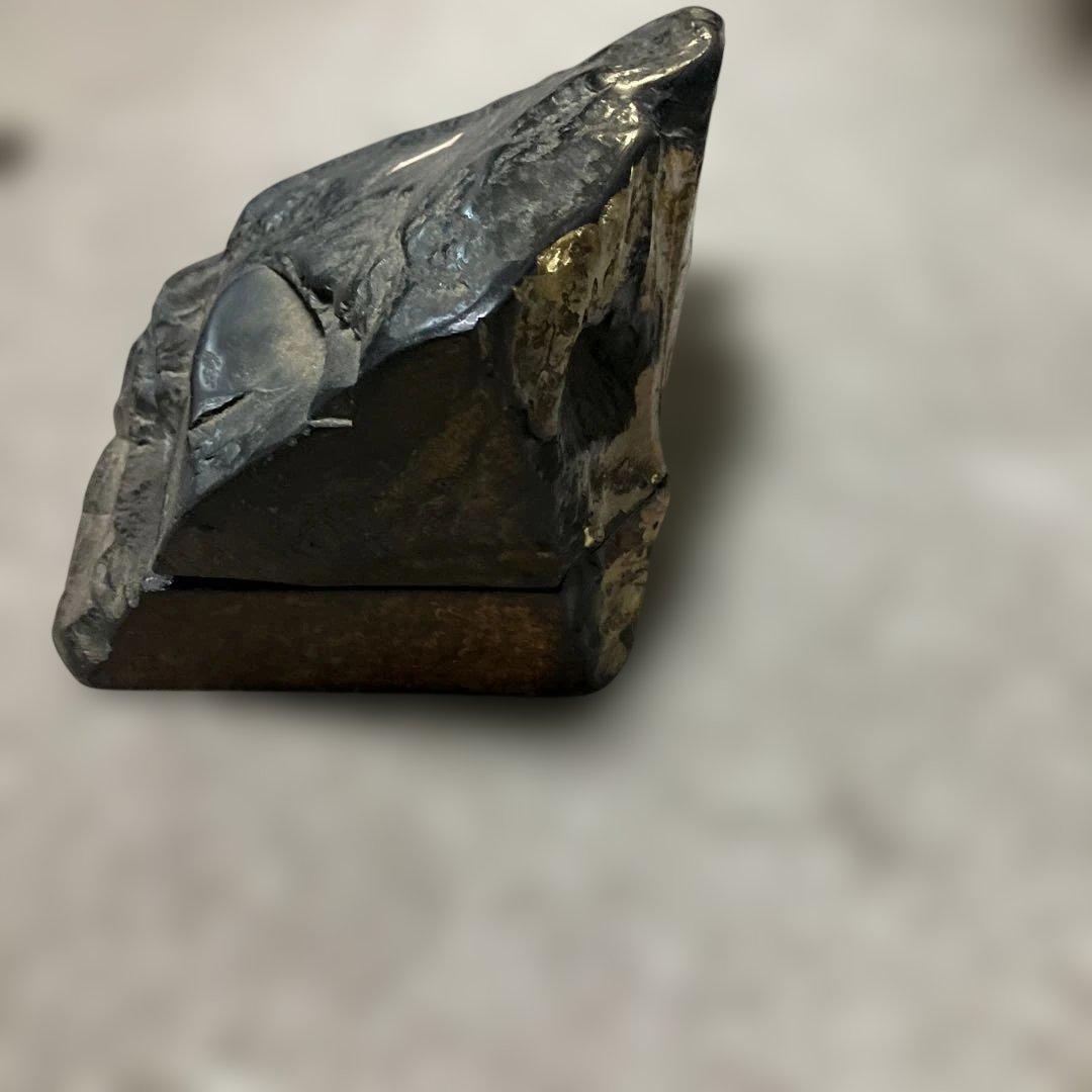硯　龍渓石
