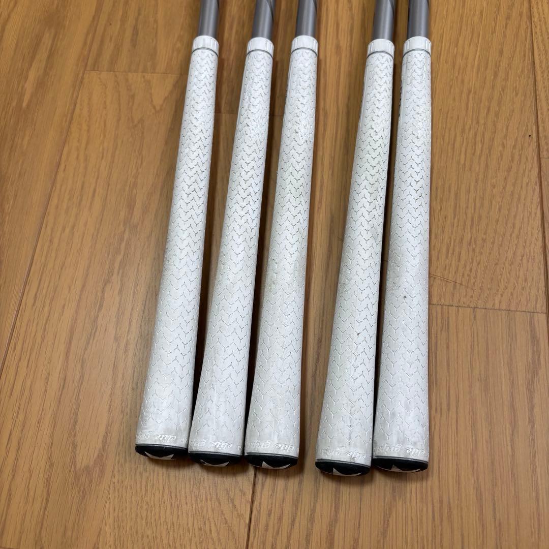 エミリッドバハマ B702 アイアン（5本セット）オリジナルヘッドカバー付き