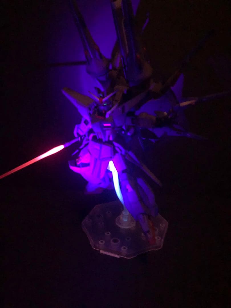 ガンプラ　HG レジェンドガンダム　全塗装完成品　ガンダムSEED バンダイ