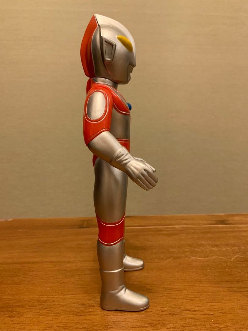 帰ってきたウルトラマン 黄色目 シルバー 【ブルマァク】ソフビ