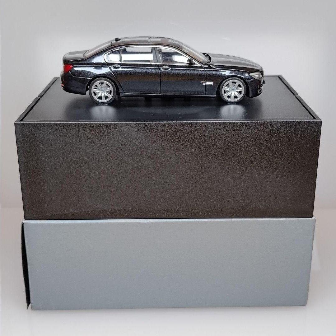  750Li 7シリーズ 黒 1/43 特注 非売品 ミニチャンプス