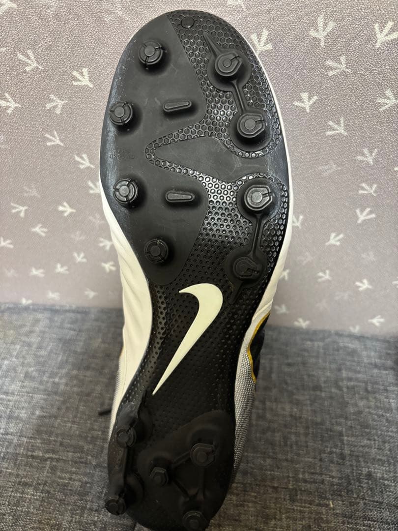 ナイキ レジェンド 7 エリート HG(ホワイト×ブラック) サッカー スパイク