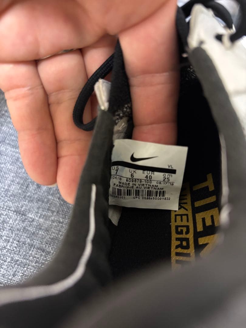 ナイキ レジェンド 7 エリート HG(ホワイト×ブラック) サッカー スパイク