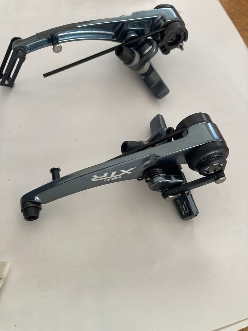 シマノXTR ブレーキ部品。
