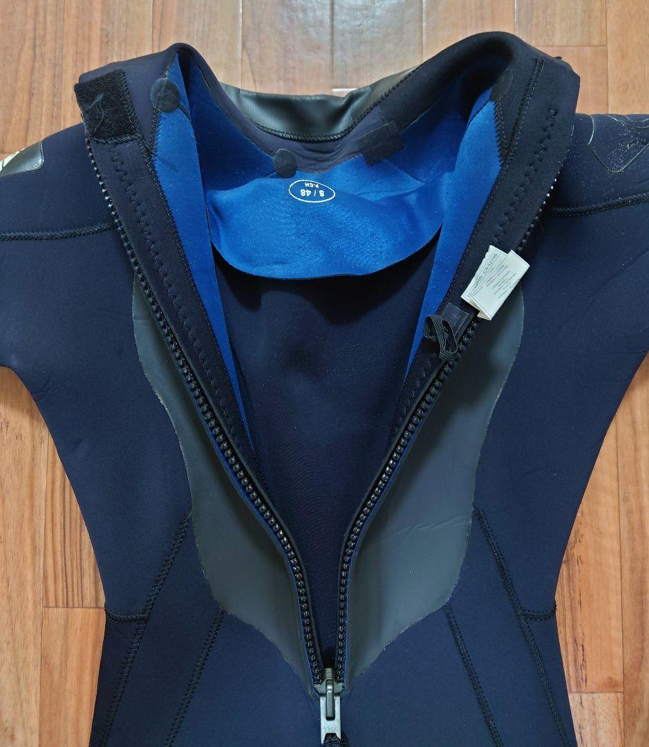 Quiksilver ブラック フルスーツ　4✕3ミリ