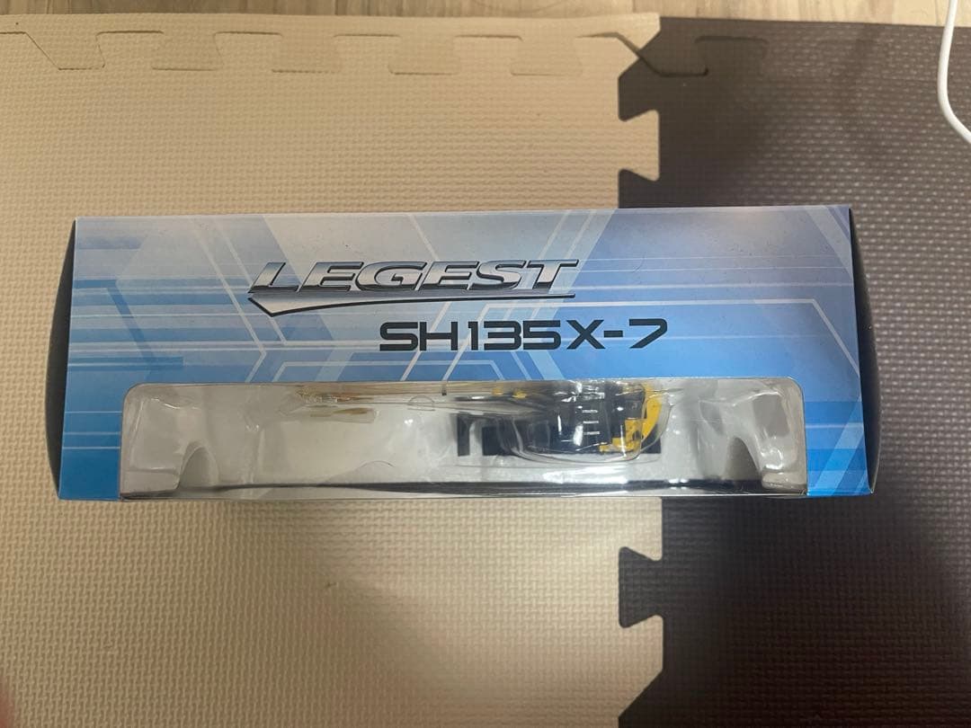 ミニカー SUMITOMO SH135X-7