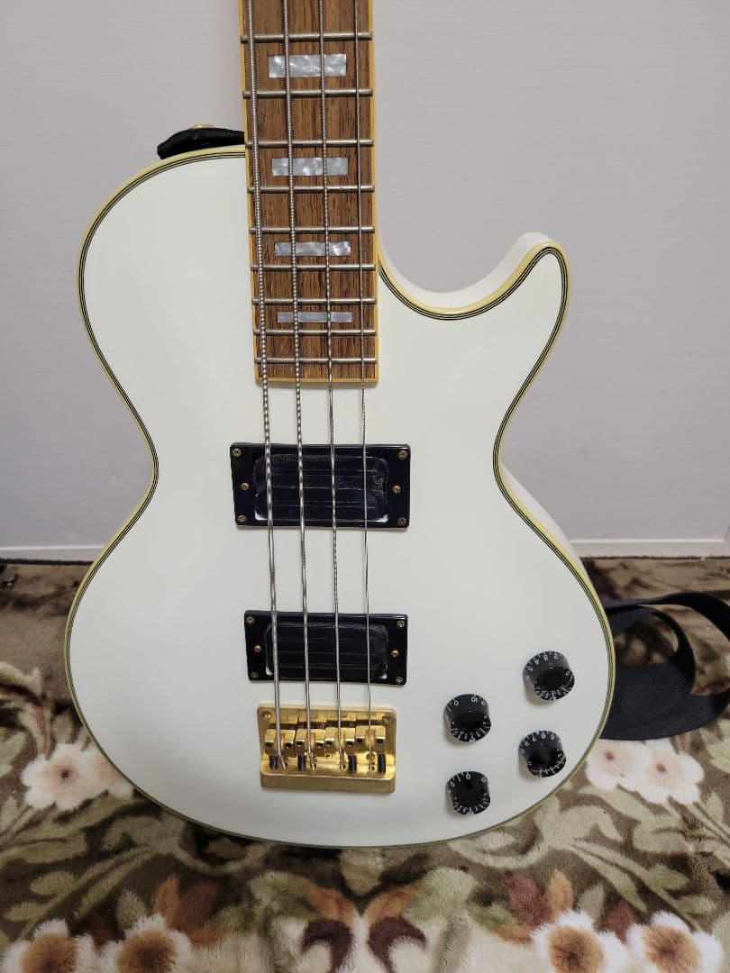 (中古)Grass Roots グラスルーツ エレキベース 白