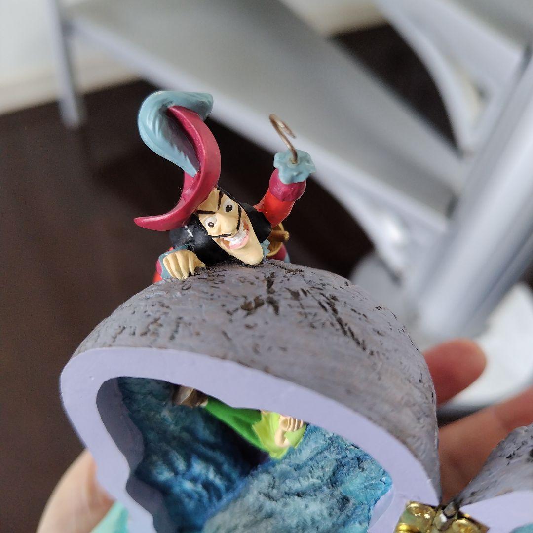極美品！ディズニー NEVERLAND ピーターパンとフック船長　ドクロ置物