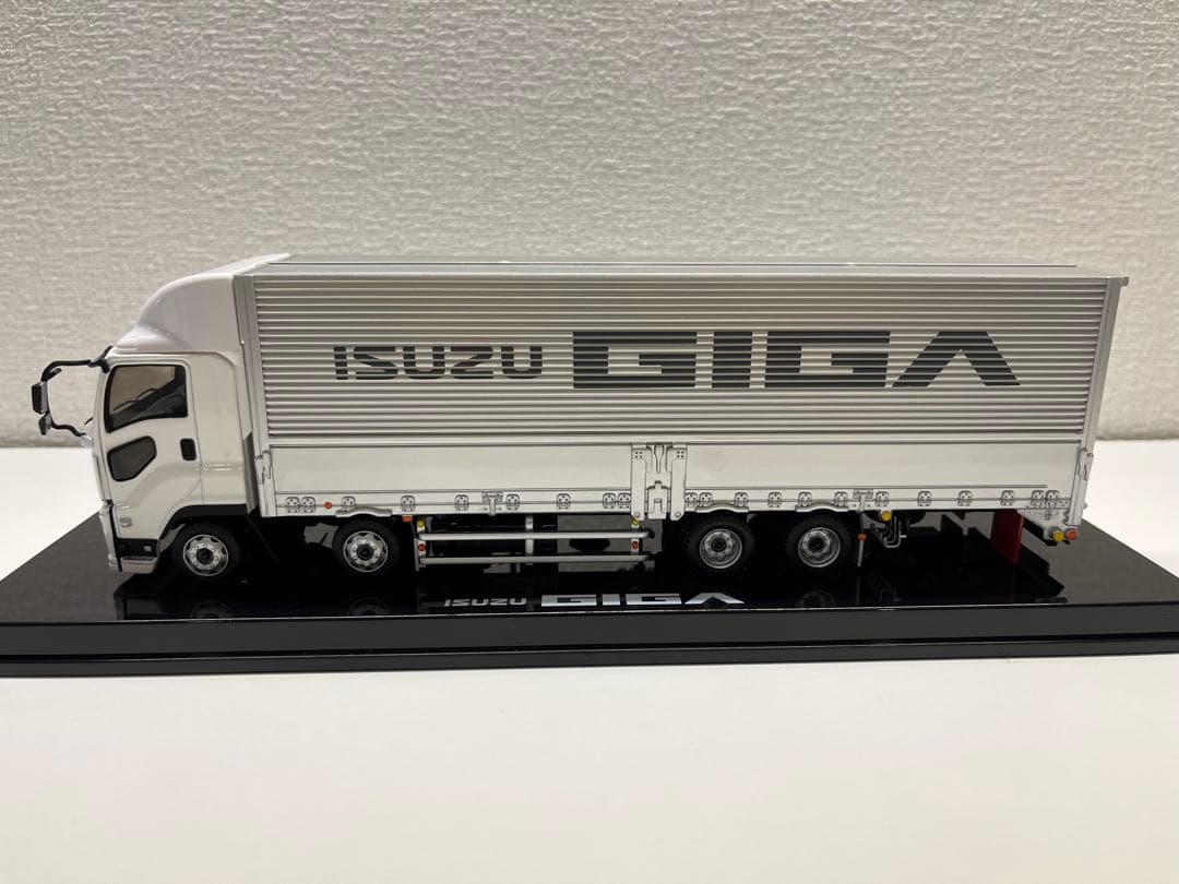 1/43 いすゞ ギガ