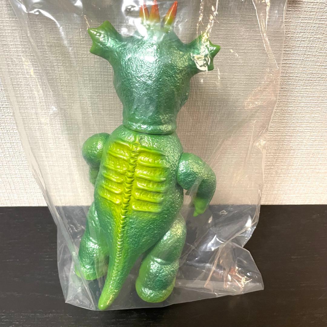 【zollmen】 ゾルメン マンチー 緑 食いしん坊怪獣 バジラの息子 新品