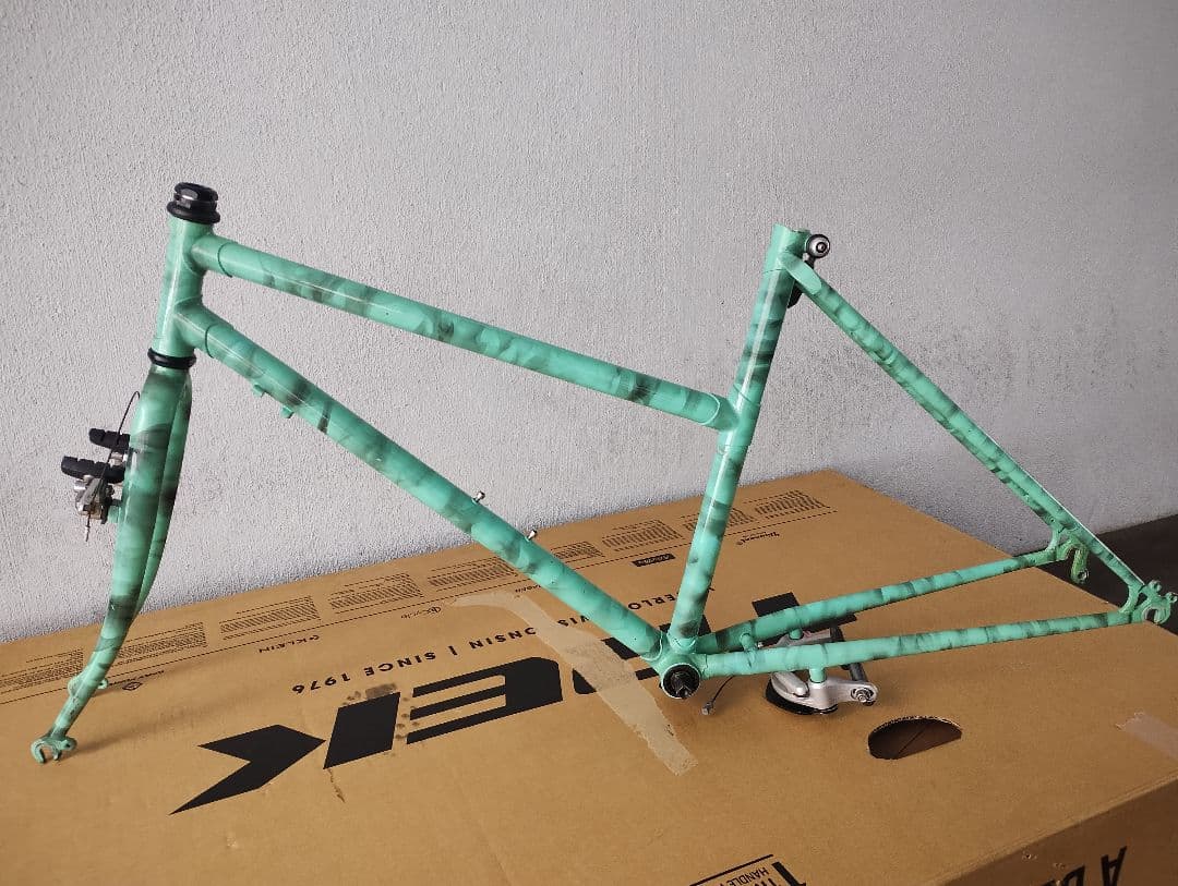 オールド希少mtbスタッガードクロモリフレーム26インチ