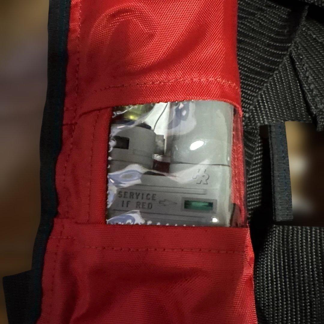 激レア　REVERE 自動膨張　ライフジャケット レッド　2着セット