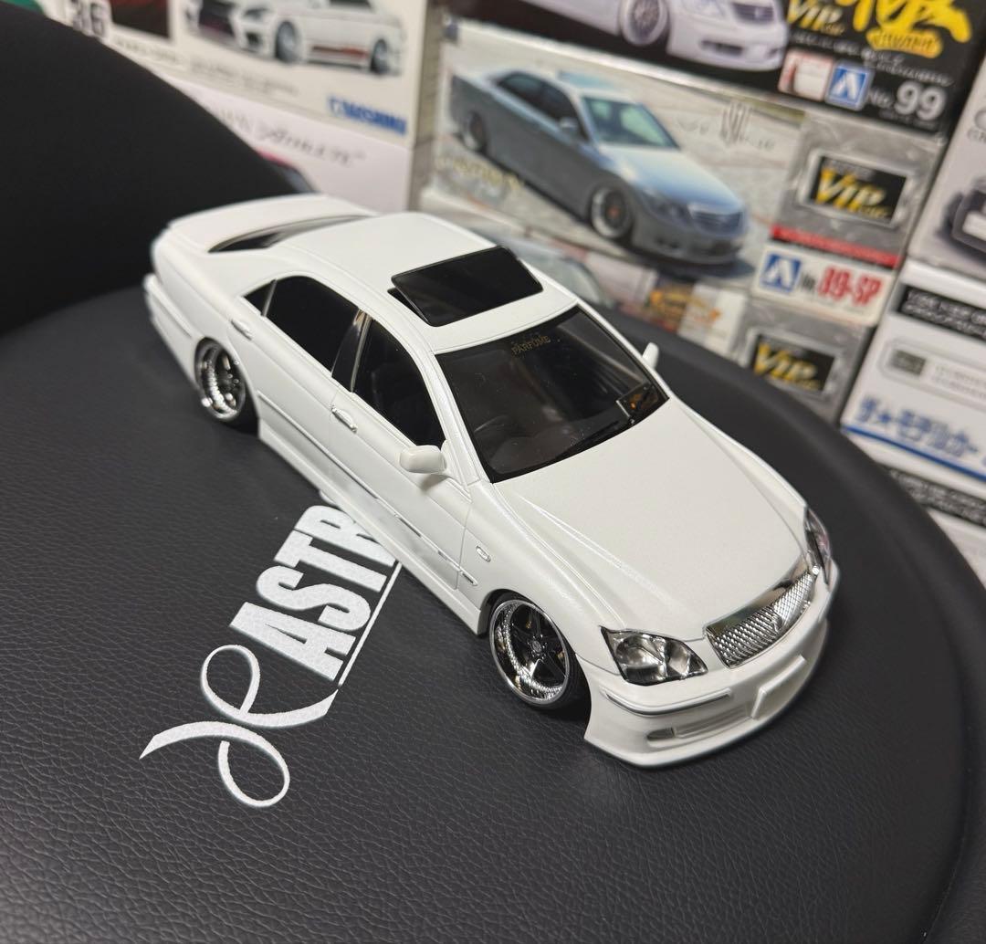 アオシマ モードパルファム GRS182 クラウン