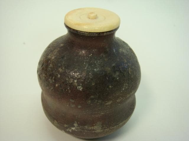 茶入■古い時代物古備前茶入れ 瓢箪型 牙蓋 古陶器 お茶道具 時代物 骨董品■