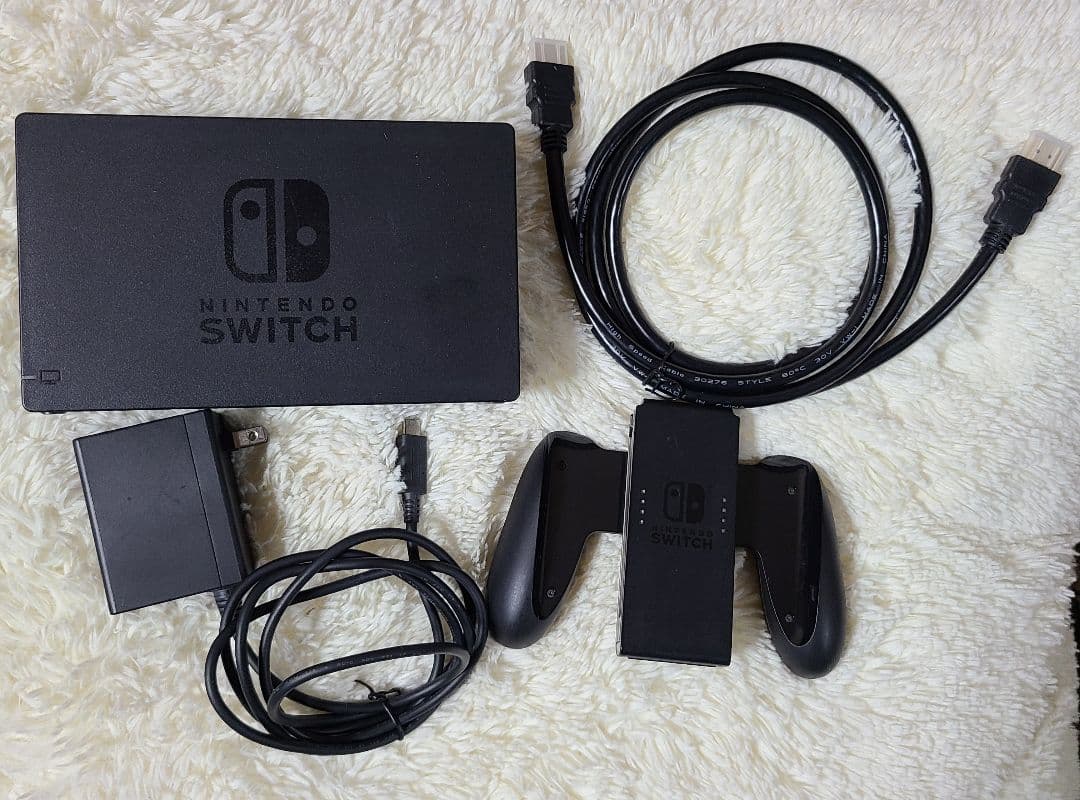 Nintendo Switch 本体(初期版)　 青/赤 Joy-Con付き
