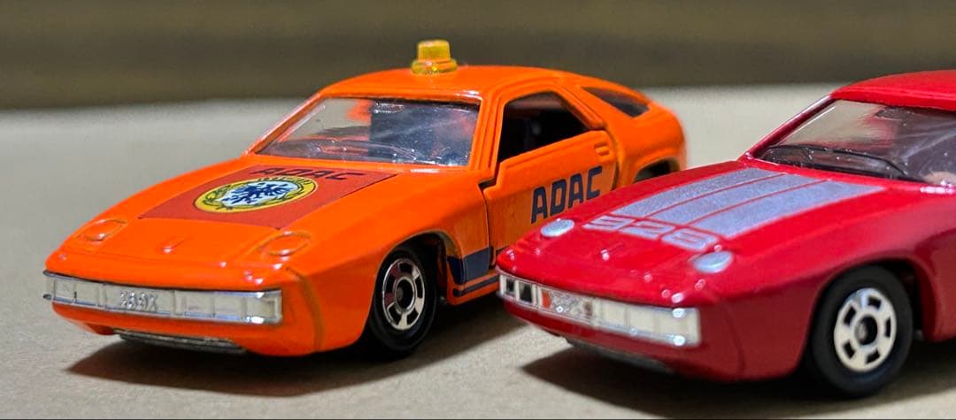 トミカ ポルシェ 928 2台セット ADACペースカー
