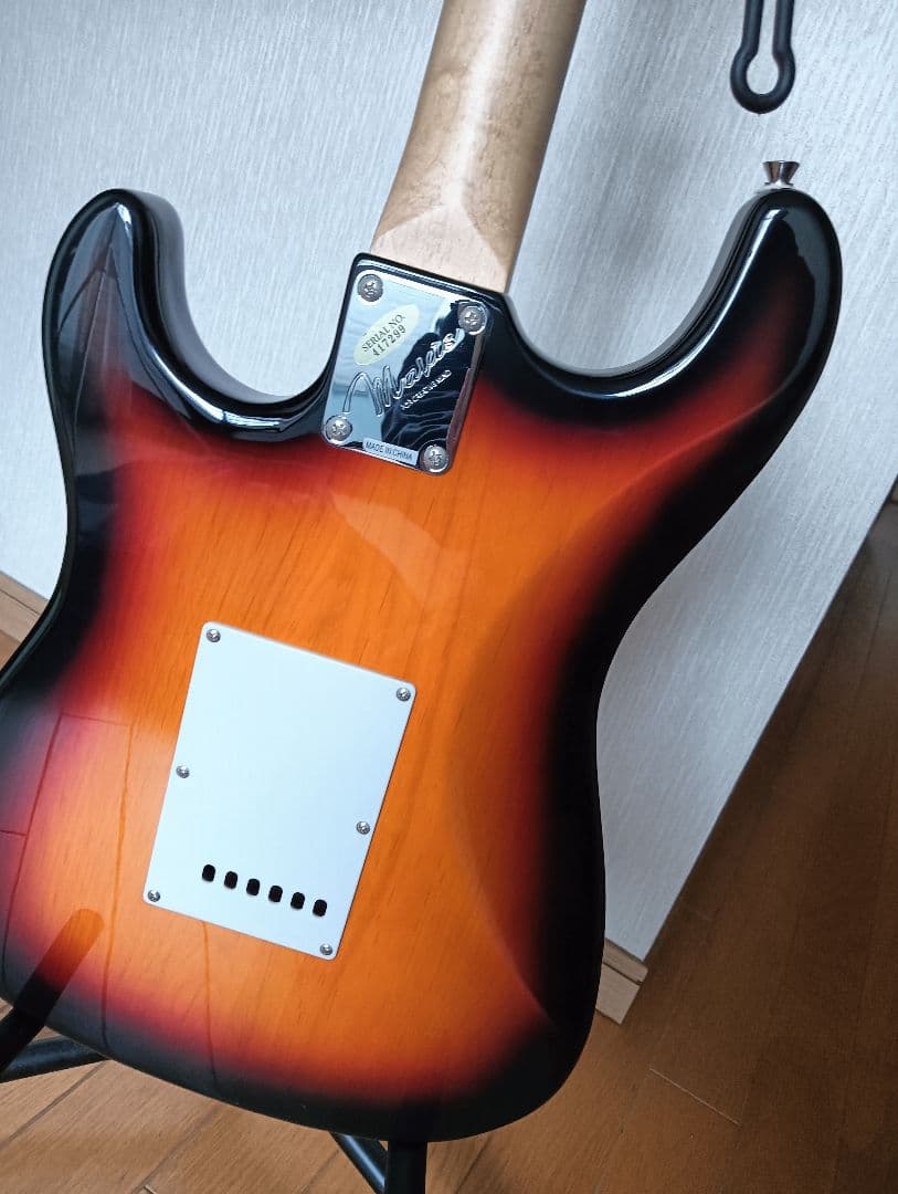 メイビスMavisエレキギター　イシバシ楽器　高級ギグバッグ付　未使用に近い美品