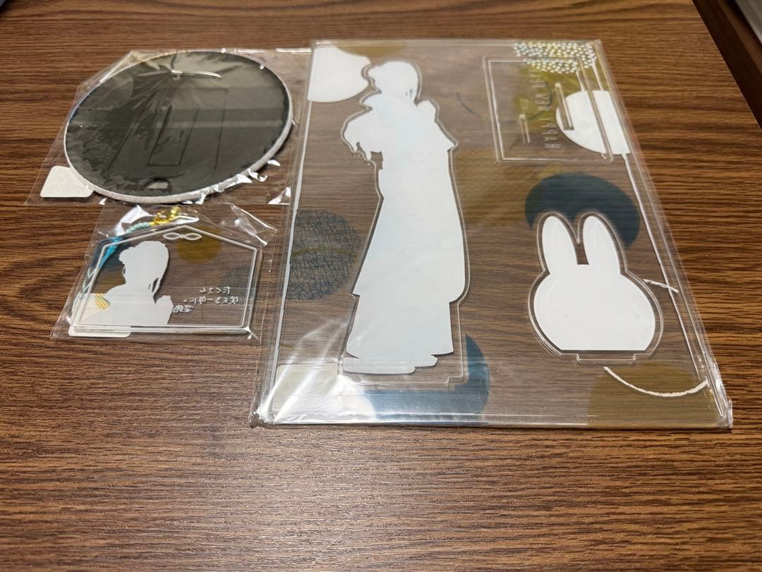 小坂菜緒 2023年 ビックアクリルスタンド・缶バッジ・絵馬 新品未開封品