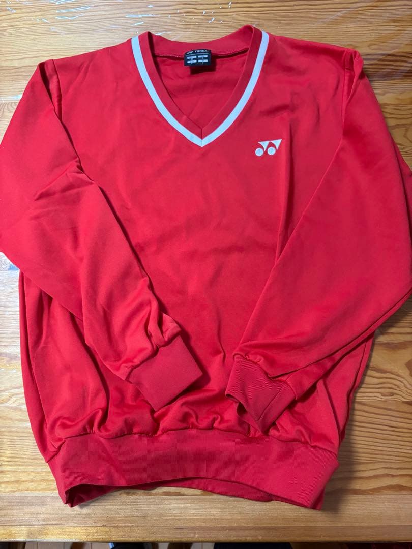 YONEX トレーナー　Lサイズ 黒 赤