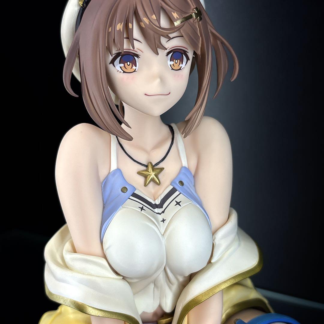 ライザ「ライザのアトリエ ～常闇の女王と秘密の隠れ家～」 1/6 フィギュア