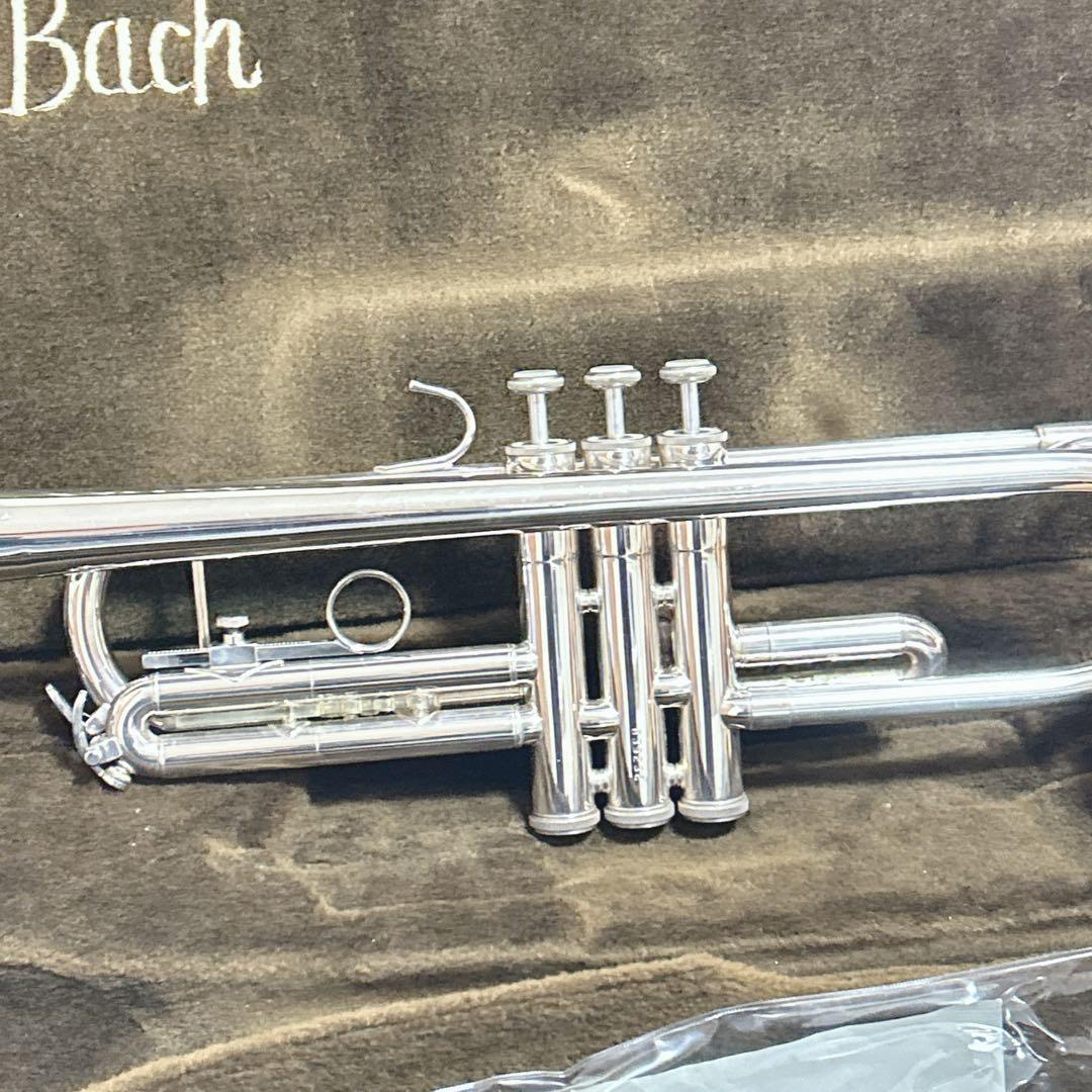 Bach バック TR-300 トランペット B♭ マウスピース付き　ケース