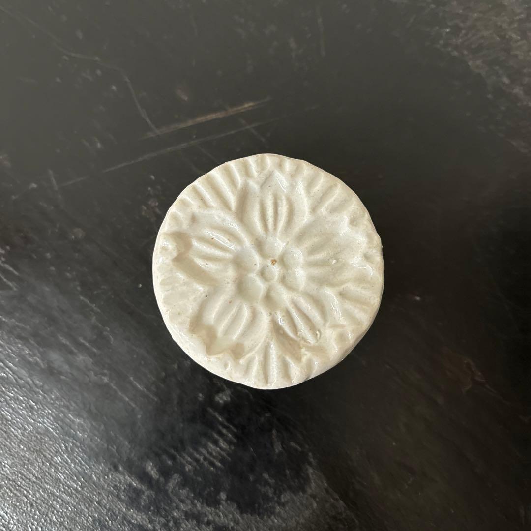 李朝餅型　⑤菓子型　白磁　堅手　韓国アンティーク　古道具　古民芸　古陶磁