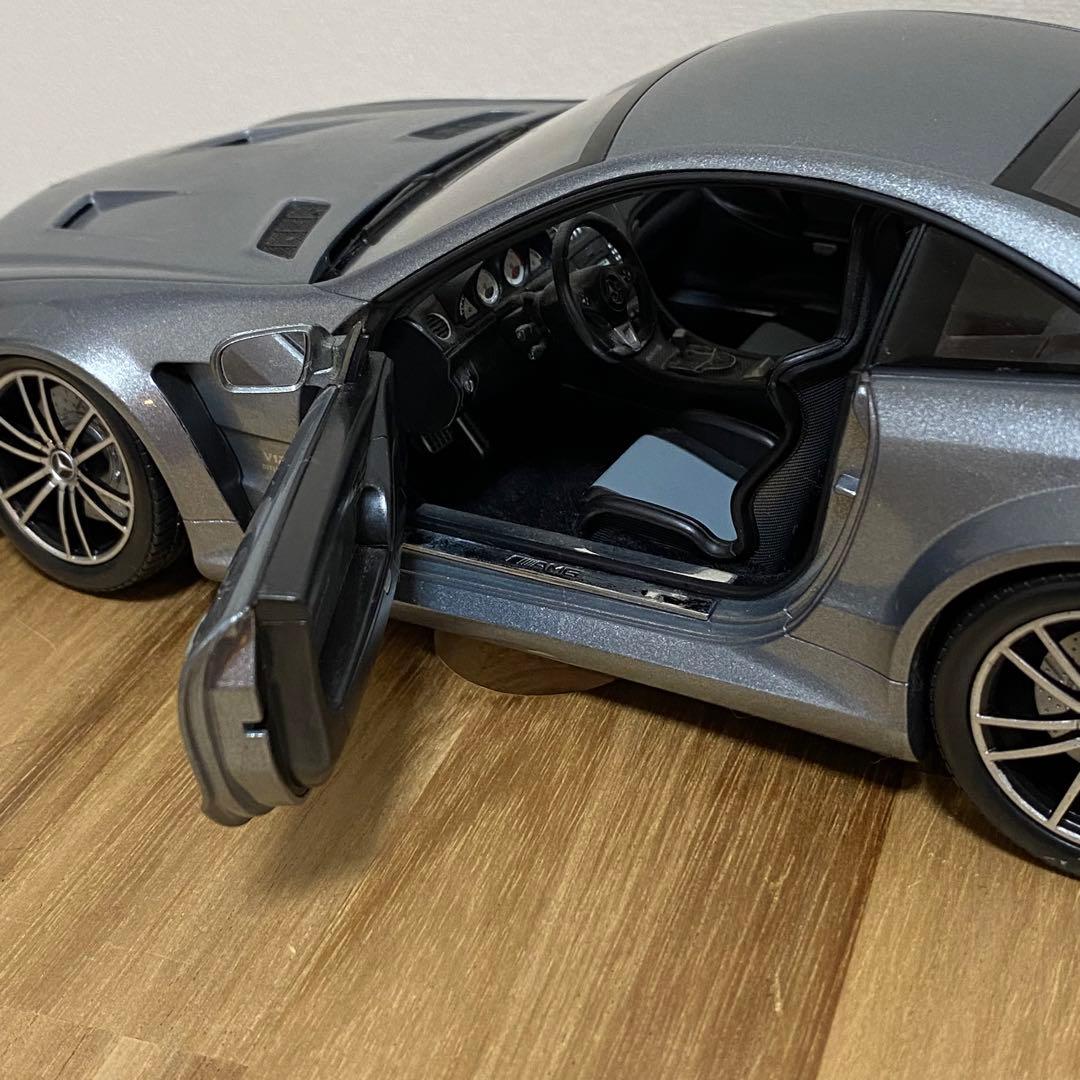 ミニカー 1/18 Mercedes Benz SL65 AMG Black Series