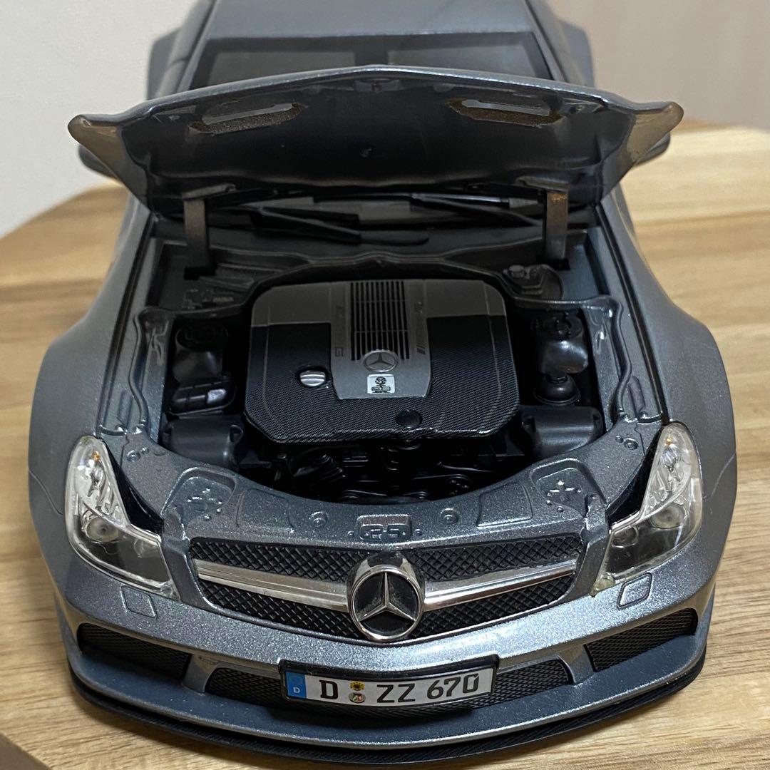 ミニカー 1/18 Mercedes Benz SL65 AMG Black Series
