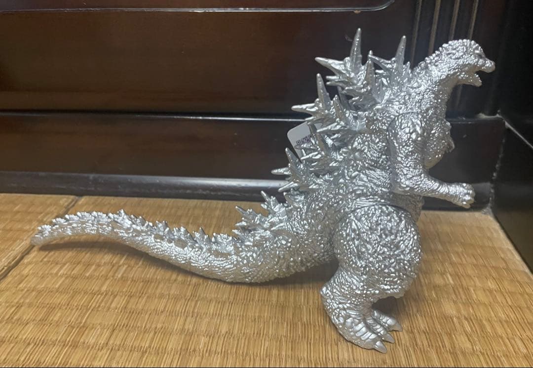 現品限り　ゴジラ 2023 シルバーver. ムービーモンスター　ゴジラ・ストア