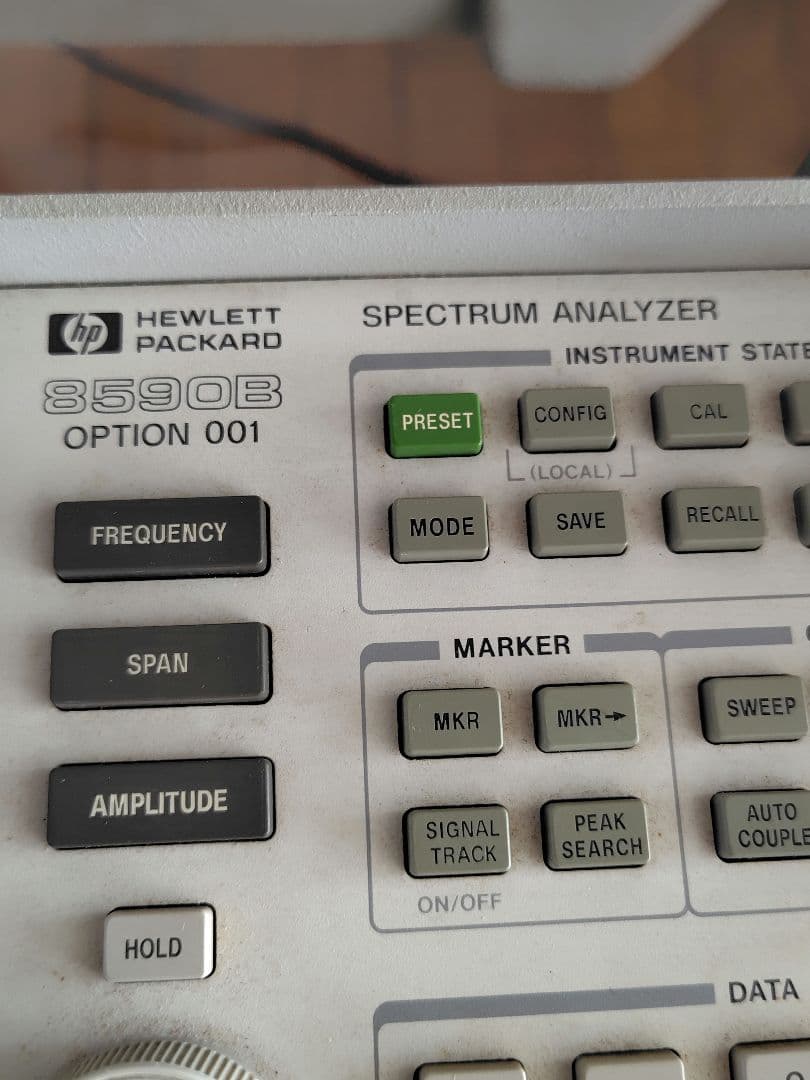hp スペクトラムアナライザー　8590B