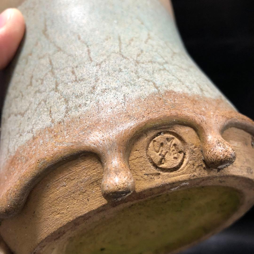 美しい古美術◼️蔵の裏からかなり雰囲気のある蓋のある花瓶のような謎の陶器が出て来た