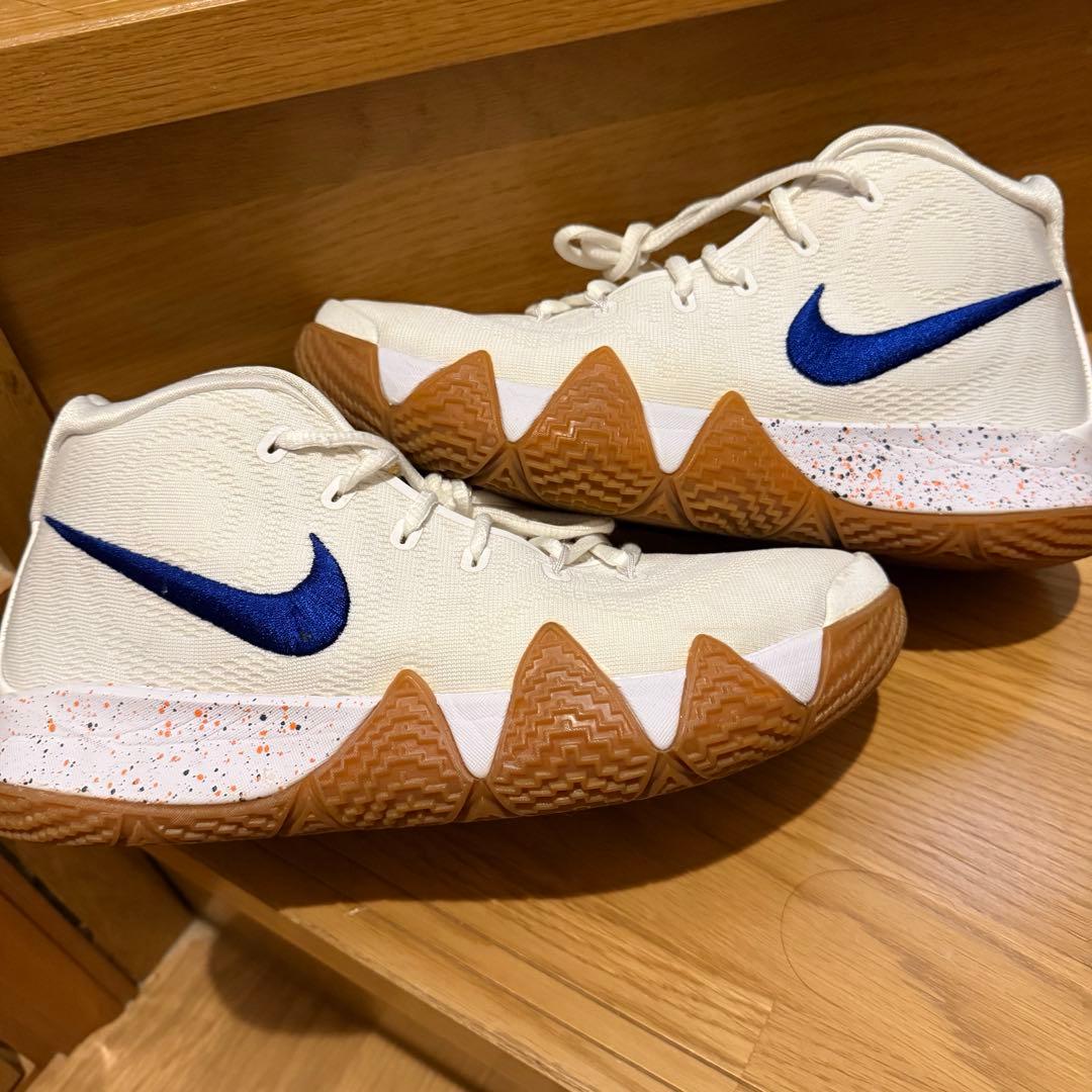 NIKEカイリー4 25.5cm