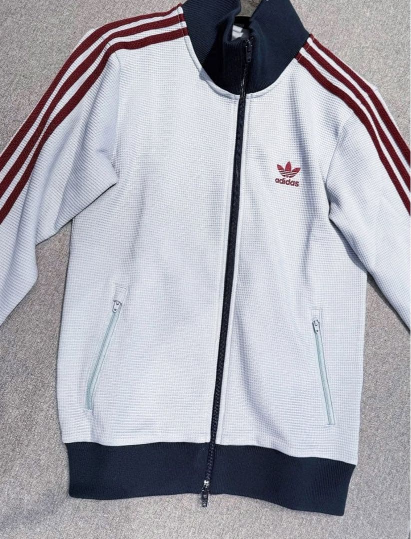 日本未発売L Adidas 長袖ジャケット シルバーグレー KB8953