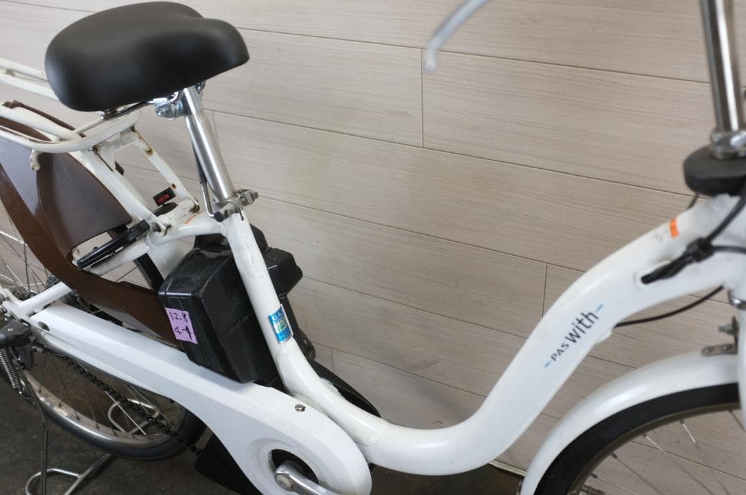 電動自転車ヤマハPAS　With 26インチ　3段　12.8Ah充電器あり