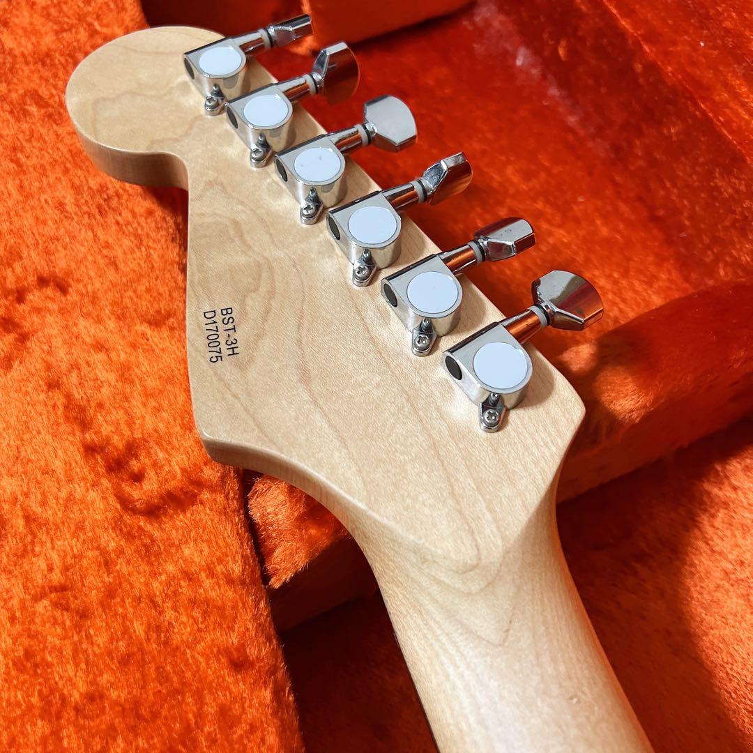 ギター Busker's Storatocaster Humbacker H-S-S