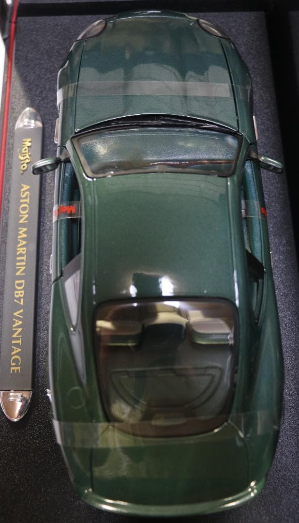 MAISTO製 アストン・マーチンDB7 バンテージ　1/18 　中古品