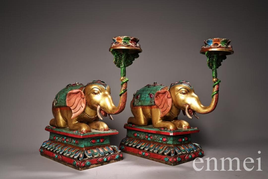 中国古美術・チベット収蔵・宝石を嵌め込んだ彩絵描金の象形油灯・燭台一対・風水開運