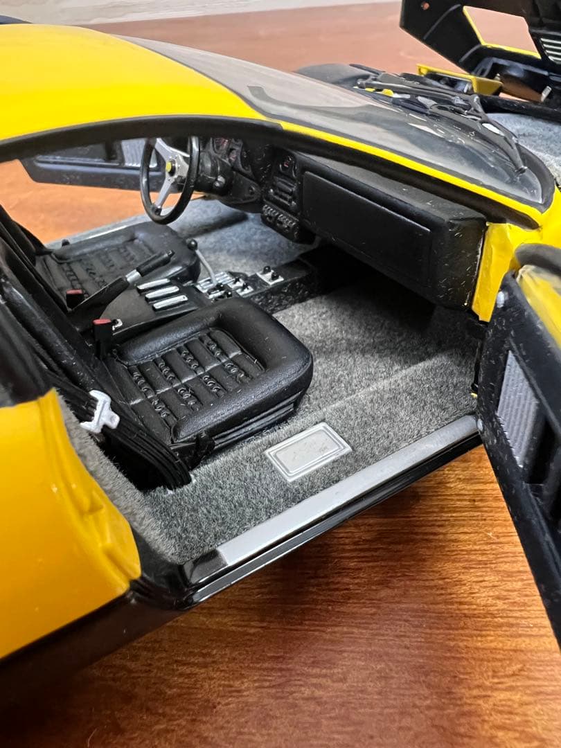No167 ミニカー1/18 KYOSHO FERRARI 365 GT4 BB